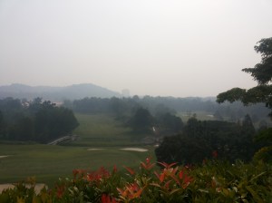 Jerebu yang menghalang sinar matahari. 